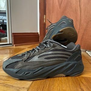 Yeezy 700 V2 Geodes